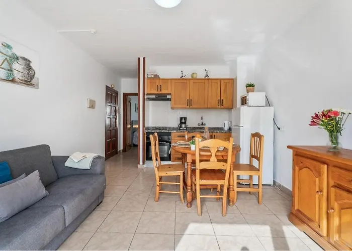 Infinity Pool Views Playa de las Americas (Tenerife)