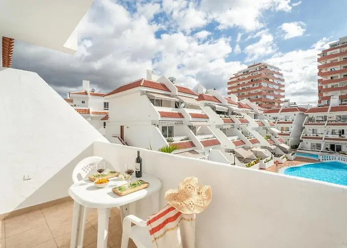 Infinity Pool Views Floritas *